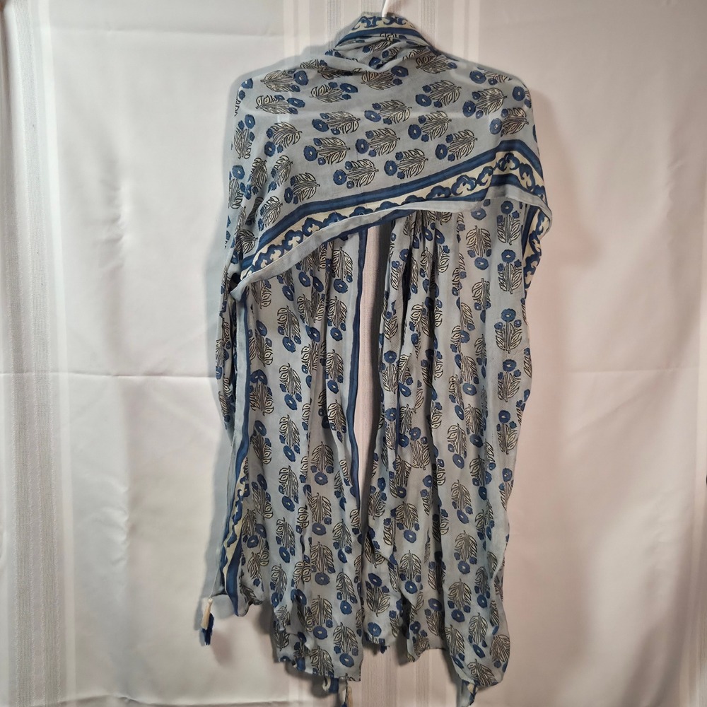 Parfois Scarf Womens OS Blue Floral Block Print Tassel Trim Lightweight Wrap